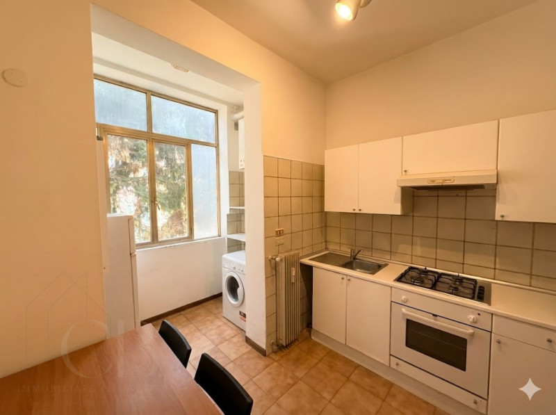 Nel cuore del quartiere, inserito in un piacevole contesto residenziale immerso nel verde e lonta...