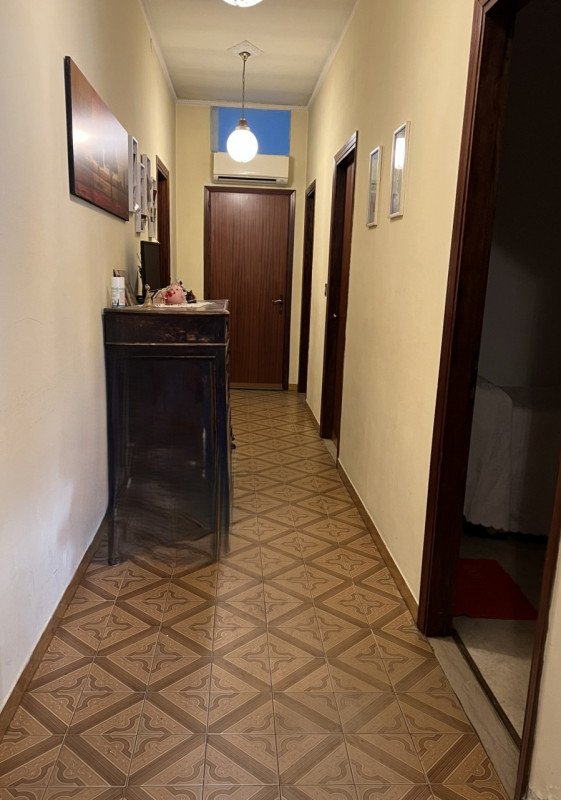 Bastia di Rovolon (PD):

Nel cuore del paese in un piccolo contesto proponiamo in vendita un ampi...