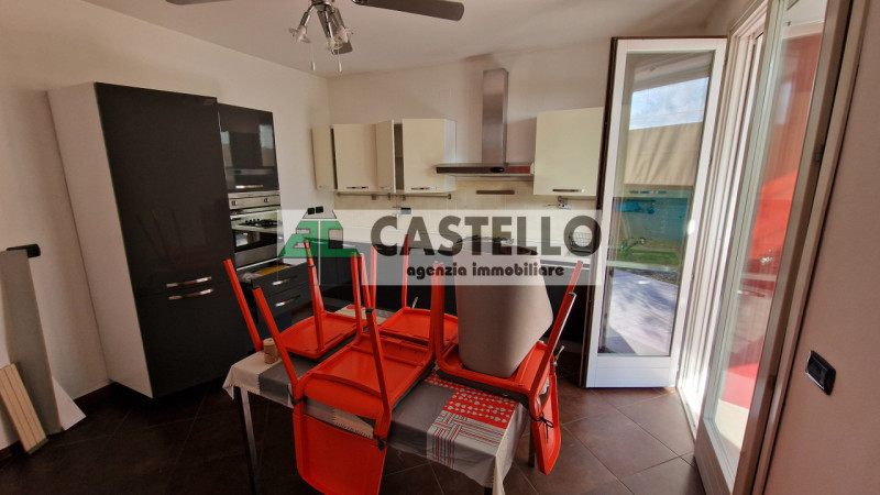 Campodarsego zona Fiumicello, ti proponiamo una spaziosa porzione di bifamiliare già libera, pron...