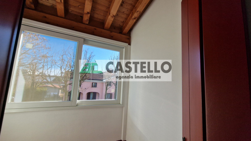 Campodarsego zona Fiumicello, ti proponiamo una spaziosa porzione di bifamiliare già libera, pron...