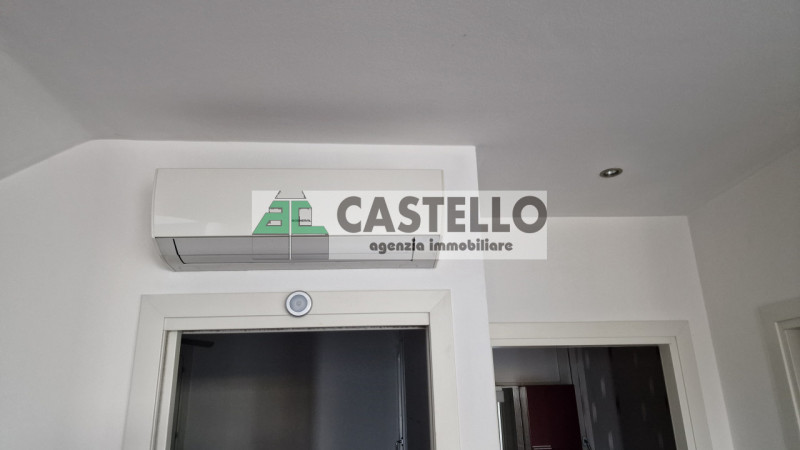 Campodarsego zona Fiumicello, ti proponiamo una spaziosa porzione di bifamiliare già libera, pron...