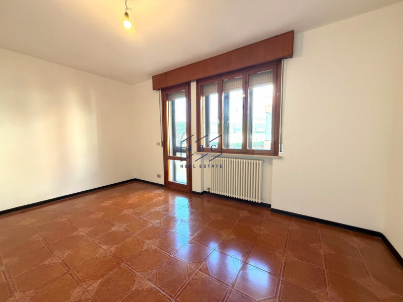 MOTTA DI LIVENZA - (TV) 
Proponiamo a Motta di Livenza una casa singola costruita a fine anni '70...