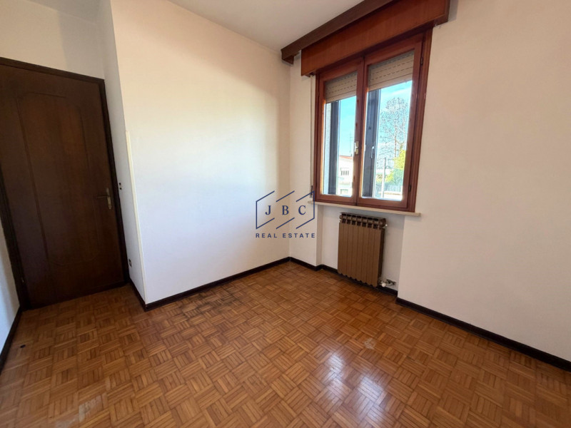 MOTTA DI LIVENZA - (TV) 
Proponiamo a Motta di Livenza una casa singola costruita a fine anni '70...