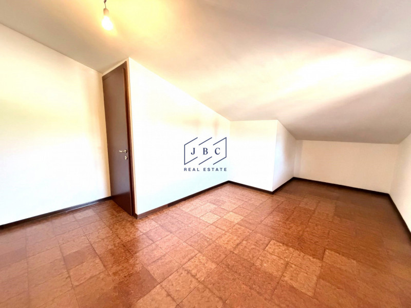 MOTTA DI LIVENZA - (TV) 
Proponiamo a Motta di Livenza una casa singola costruita a fine anni '70...