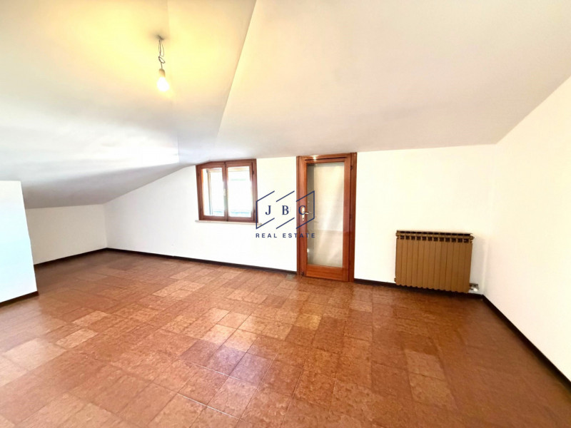 MOTTA DI LIVENZA - (TV) 
Proponiamo a Motta di Livenza una casa singola costruita a fine anni '70...