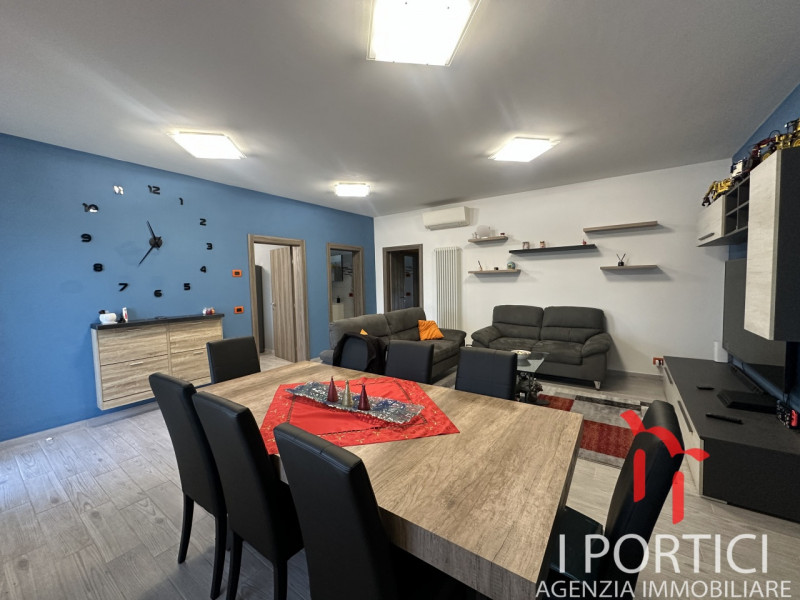 Casa al piano terra con ampio giardino – Mogliano Veneto

In zona tranquilla e residenziale di Mo...