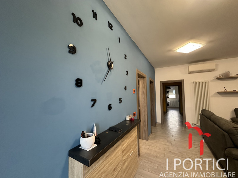 Casa al piano terra con ampio giardino – Mogliano Veneto

In zona tranquilla e residenziale di Mo...