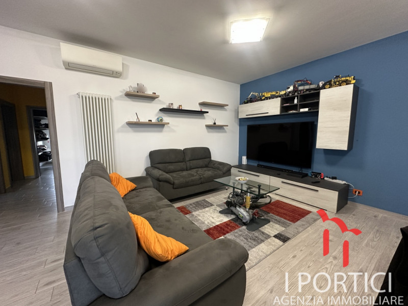 Casa al piano terra con ampio giardino – Mogliano Veneto

In zona tranquilla e residenziale di Mo...