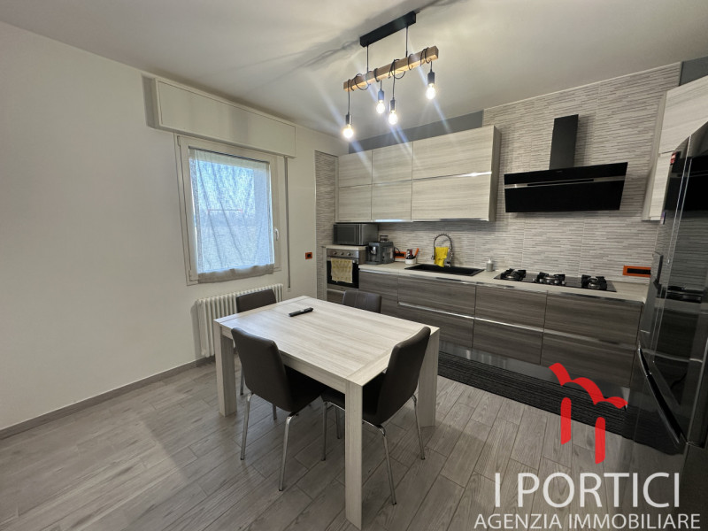 Casa al piano terra con ampio giardino – Mogliano Veneto

In zona tranquilla e residenziale di Mo...