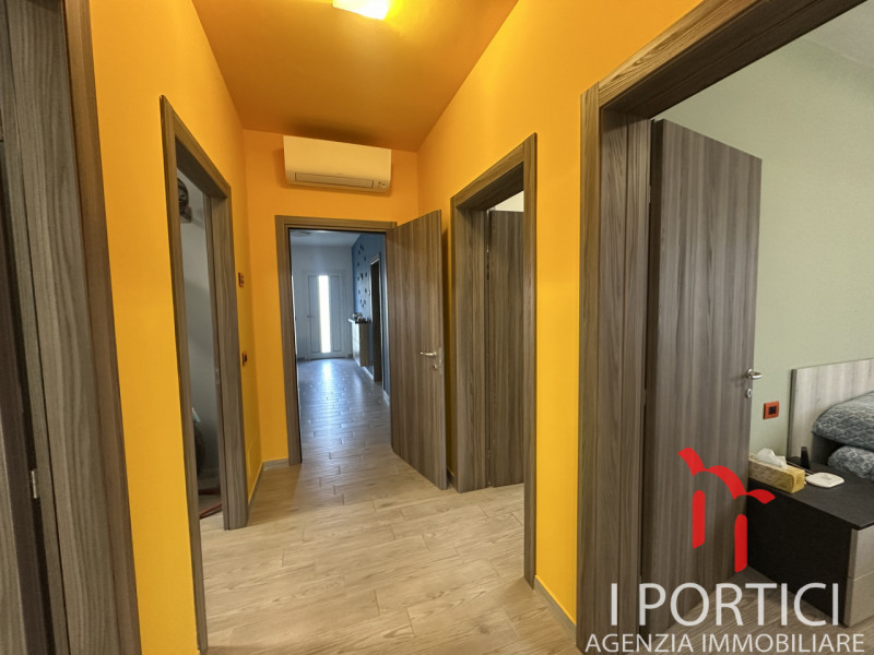 Casa al piano terra con ampio giardino – Mogliano Veneto

In zona tranquilla e residenziale di Mo...