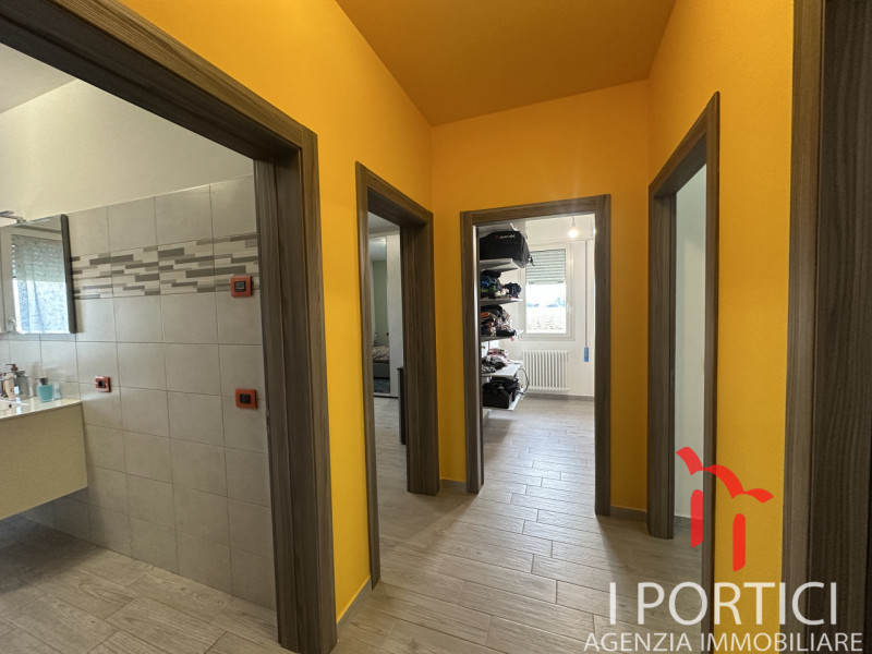 Casa al piano terra con ampio giardino – Mogliano Veneto

In zona tranquilla e residenziale di Mo...