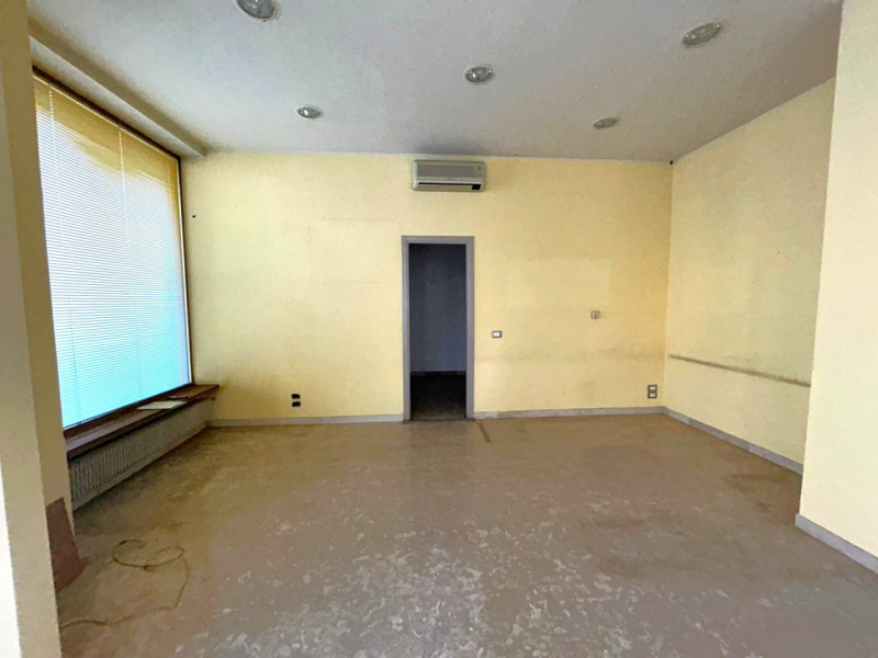 VIALE FRAMARIN

Inserito in una zona comoda a tutti i principali servizi e a pochi minuti dal cen...