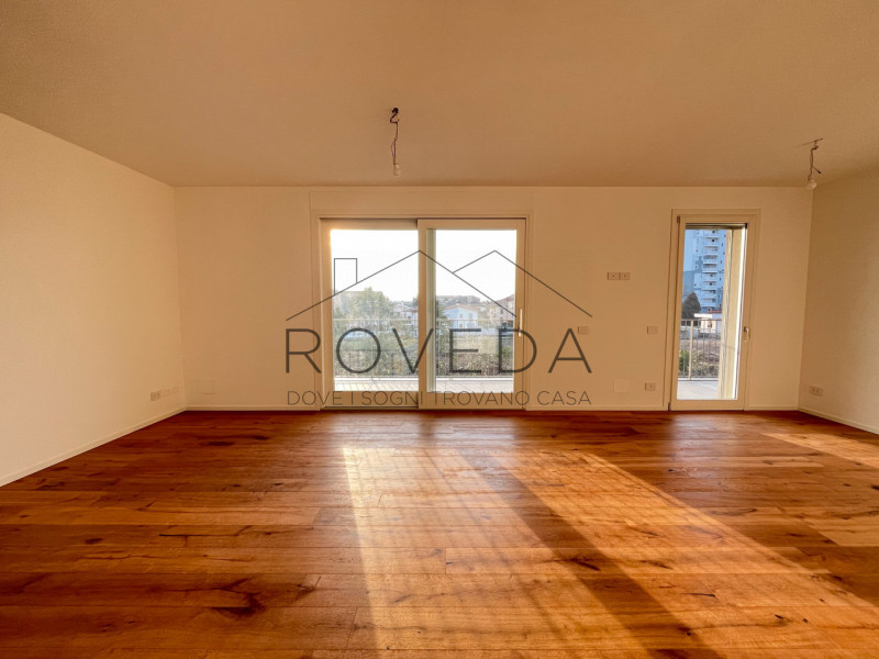 TREVISO - FUORI MURA

RIFERIMENTO: TV31

l'indirizzo indicato non corrispondere alla reale ubicaz...