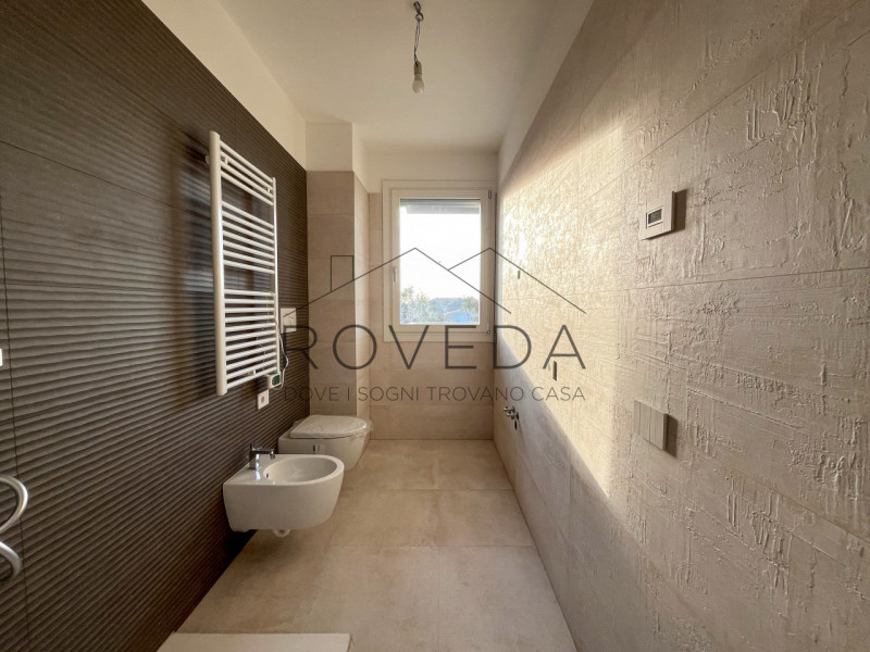 TREVISO - FUORI MURA

RIFERIMENTO: TV31

l'indirizzo indicato non corrispondere alla reale ubicaz...