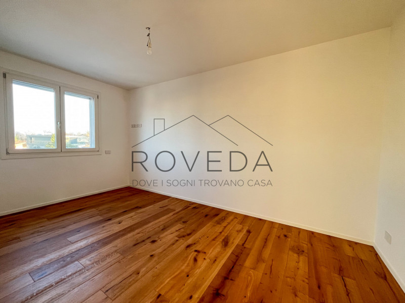 TREVISO - FUORI MURA

RIFERIMENTO: TV31

l'indirizzo indicato non corrispondere alla reale ubicaz...