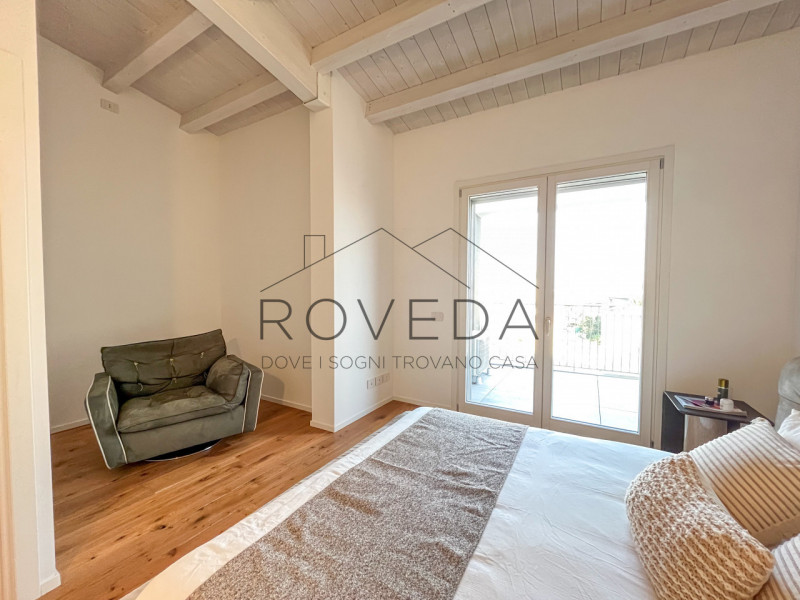 TREVISO - FUORI MURA

RIFERIMENTO: TV33

l'indirizzo indicato non corrispondere alla reale ubicaz...