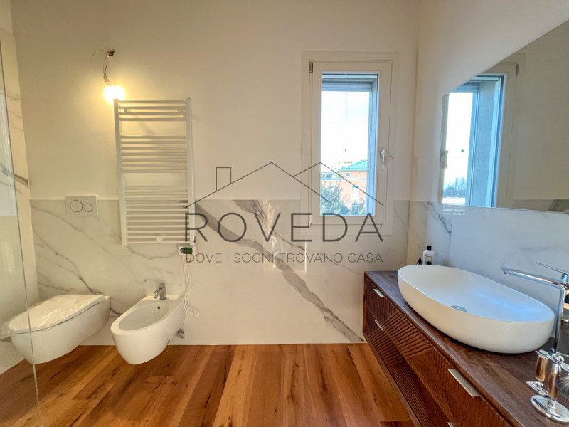 TREVISO - FUORI MURA

RIFERIMENTO: TV32

l'indirizzo indicato non corrispondere alla reale ubicaz...