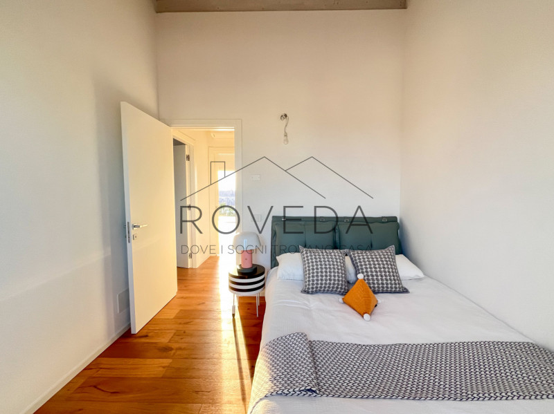 TREVISO - FUORI MURA

RIFERIMENTO: TV32

l'indirizzo indicato non corrispondere alla reale ubicaz...