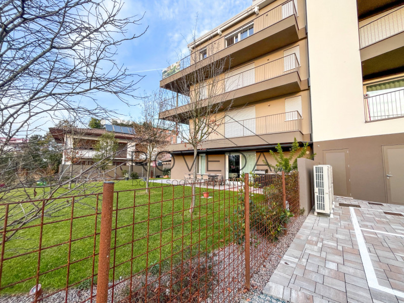 TREVISO - FUORI MURA

RIFERIMENTO: TV32

l'indirizzo indicato non corrispondere alla reale ubicaz...