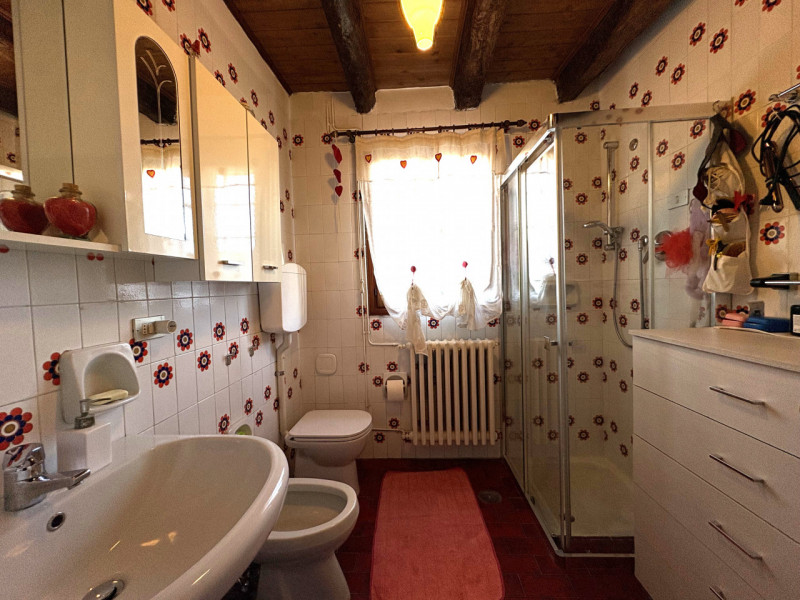 PLV268 - Polverara - Proponiamo in vendita a Polverara una casa singola degli anni Sessanta, dal ...