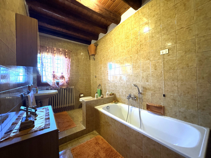 PLV268 - Polverara - Proponiamo in vendita a Polverara una casa singola degli anni Sessanta, dal ...