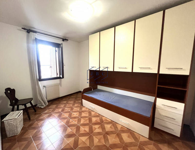 SAN BIAGIO DI CALLALTA - (TV)
Nel cuore di Olmi, un tranquillo e affascinante quartiere che offre...