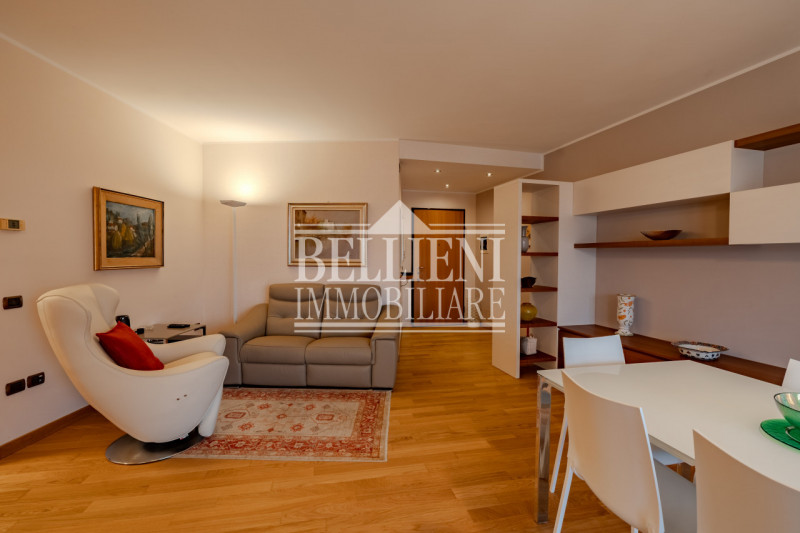 BORGO CASALE - Vendesi affascinante appartamento situato nel  quartiere di Borgo Casale, a pochi ...