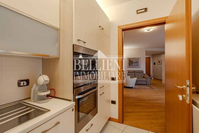 BORGO CASALE - Vendesi affascinante appartamento situato nel  quartiere di Borgo Casale, a pochi ...