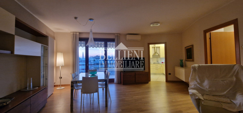 BORGO CASALE - Vendesi affascinante appartamento situato nel  quartiere di Borgo Casale, a pochi ...