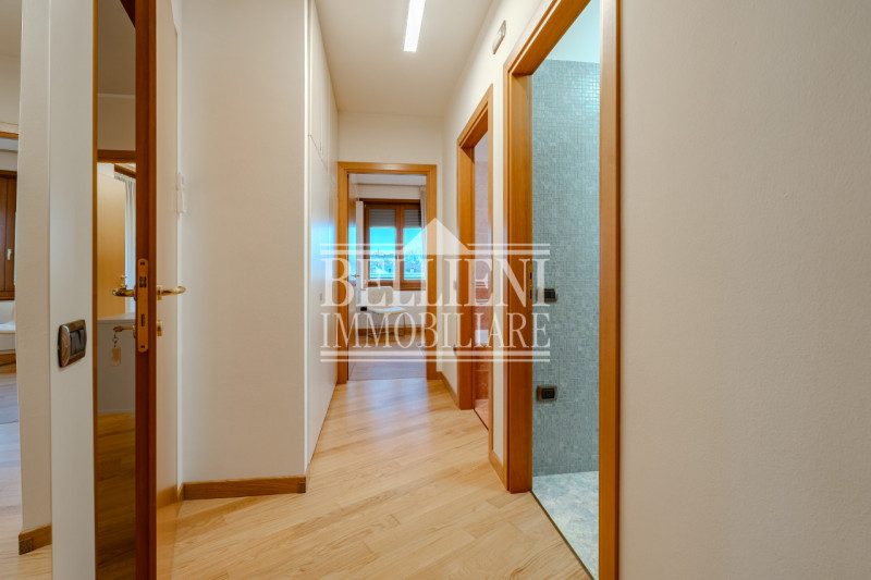 BORGO CASALE - Vendesi affascinante appartamento situato nel  quartiere di Borgo Casale, a pochi ...