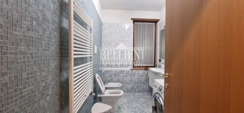 BORGO CASALE - Vendesi affascinante appartamento situato nel  quartiere di Borgo Casale, a pochi ...