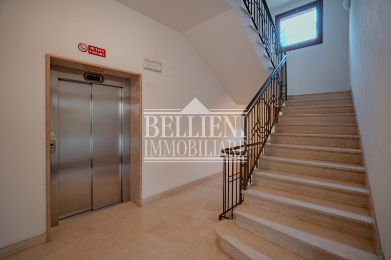 BORGO CASALE - Vendesi affascinante appartamento situato nel  quartiere di Borgo Casale, a pochi ...