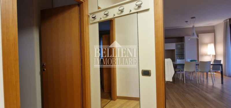 BORGO CASALE - Vendesi affascinante appartamento situato nel  quartiere di Borgo Casale, a pochi ...