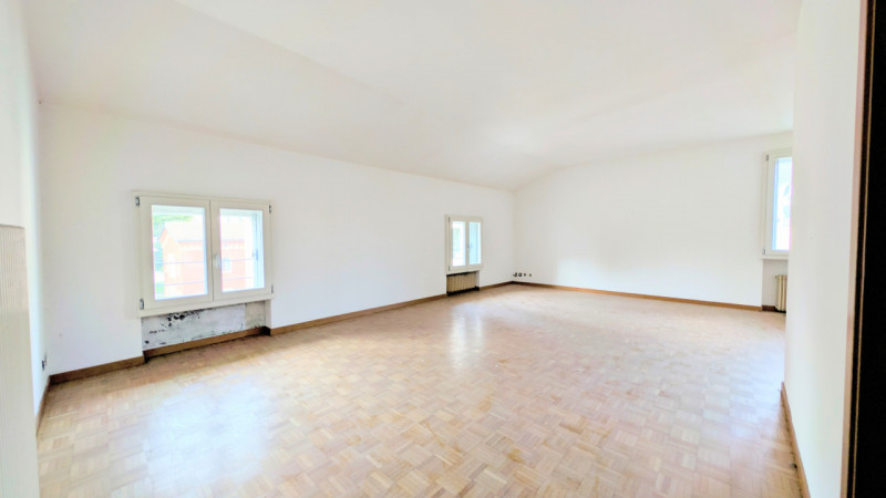 THIENE – MINIAPPARTAMENTO PANORAMICO IN CENTRO STORICO – € 74.000
Trattativa Unica Immobiliare, v...