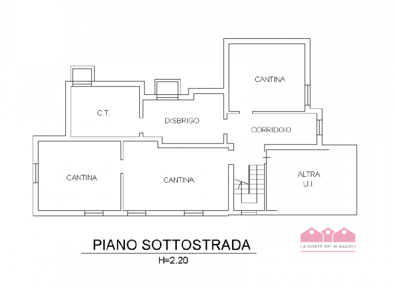LAGHETTO: SINGOLA ANNI '70 DI 230 MQ SU DI LOTTO 600 MQ. INGRESSO CUCINA SOGGIORNO 3 CAMERE 2 BAG...