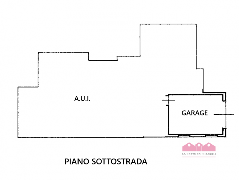 LAGHETTO: SINGOLA ANNI '70 DI 230 MQ SU DI LOTTO 600 MQ. INGRESSO CUCINA SOGGIORNO 3 CAMERE 2 BAG...