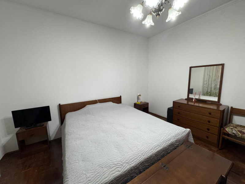 COMPOSIZIONE:
Appartamento al piano terra, parzialmente ristrutturato, si compone da un luminoso ...