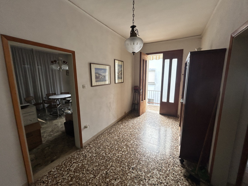 Due famiglie, un’unica opportunità: casa singola in centro a Mestrino da reinventare su misura

N...