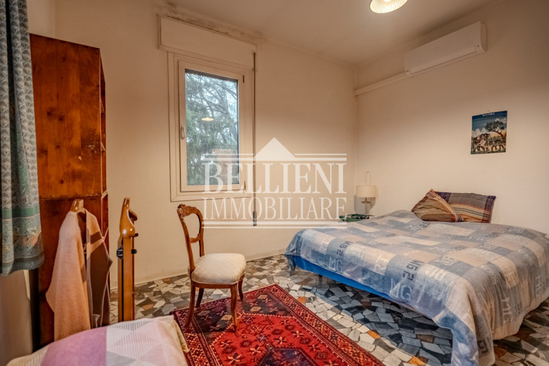 SAN ROCCO - Proponiamo in vendita una casa singola con giardino. L'immobile è composto da una uni...