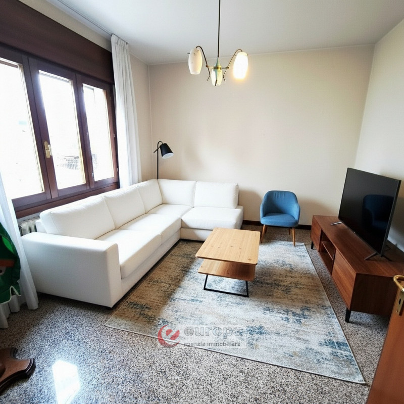 QUINTO VICENTINO, Valproto, interessante opportunità per una/due famiglie, vendesi intera villett...