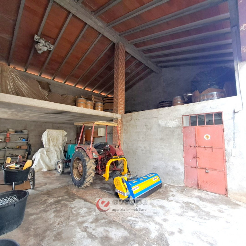 QUINTO VICENTINO, Valproto, interessante opportunità per una/due famiglie, vendesi intera villett...