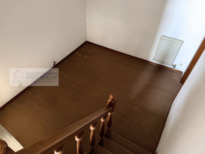 Siamo nel cuore di Badoere e nel 1689 è stata pensata e realizzata la Rotonda di Badoere, che ris...