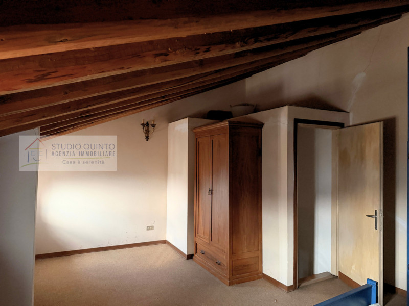 Siamo nel cuore di Badoere e nel 1689 è stata pensata e realizzata la Rotonda di Badoere, che ris...