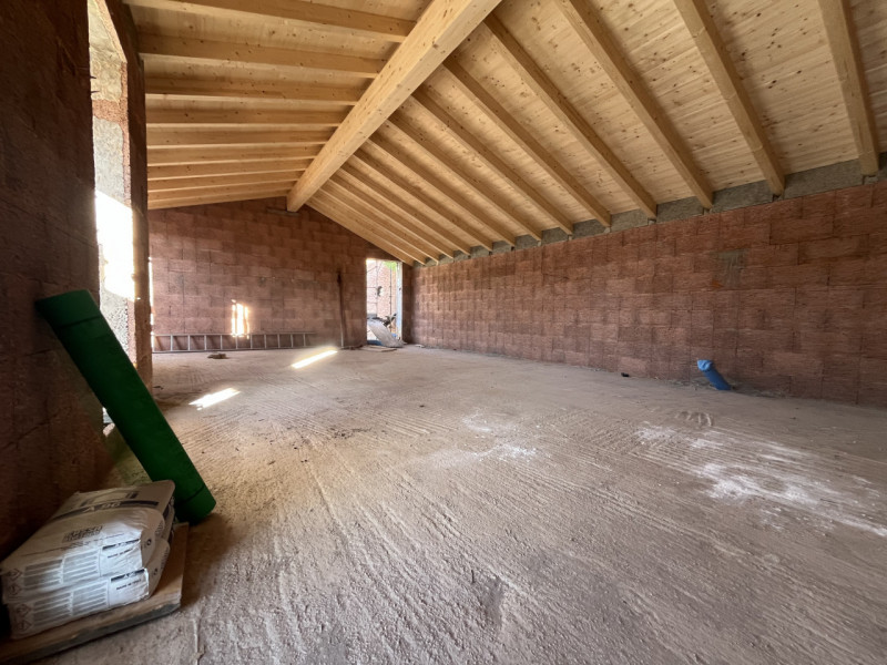 In palazzina di nuova costruzione composta da poche unità, proponiamo appartamento bicamere svilu...