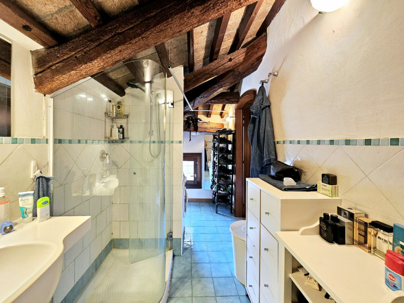 Proponiamo in affitto un accogliente mini appartamento situato nel centro di Este. La soluzione m...