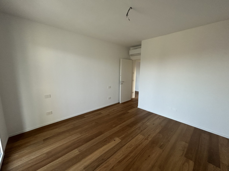 In una delle aree più prestigiose e ricercate di Padova, nel quartiere Madonna Pellegrina, sorge ...