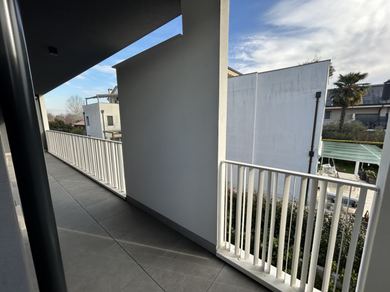 In una delle aree più prestigiose e ricercate di Padova, nel quartiere Madonna Pellegrina, sorge ...