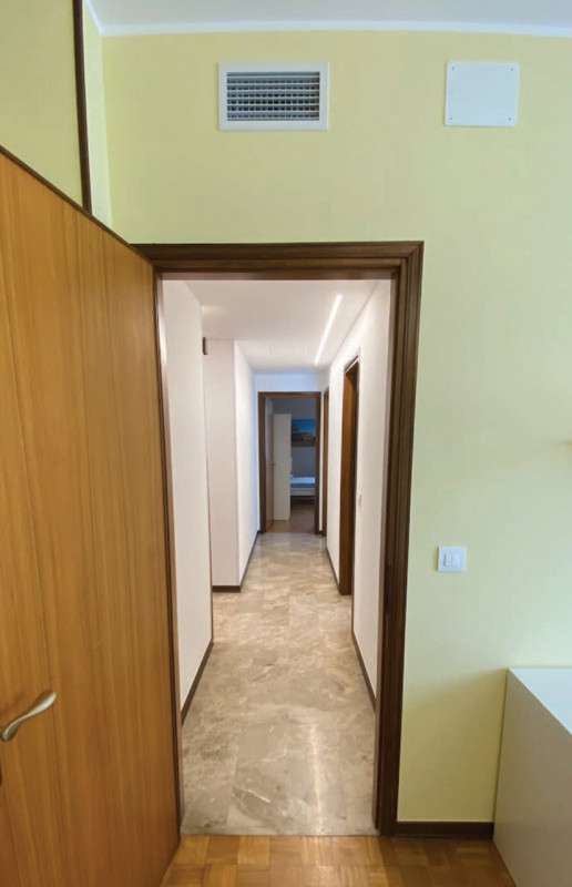 Se sei uno studente o studentessa alla ricerca di un'accogliente stanza in affitto, trattasi di a...