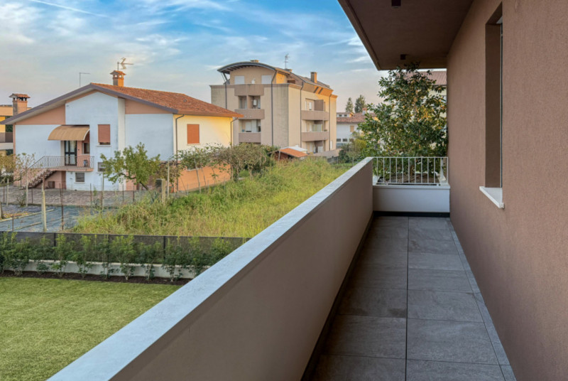 (Per INFO Roberto 3453195338) A Castelfranco Veneto, in una zona residenziale molto tranquilla e ...