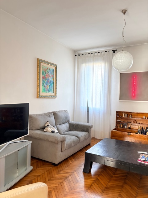 Porzione di casa(cielo-terra)  che per finiture e stile architettonico è un'opportunità rara da t...